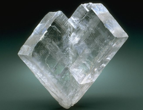 什么是方解石？它的應(yīng)用領(lǐng)域都有哪些？